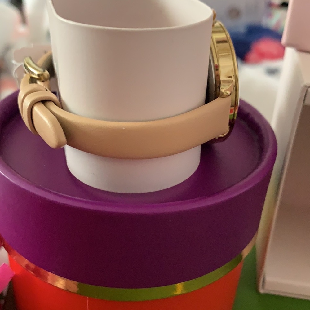 NWT! Kate Spade Watch & Earrings Set - Picture 7 of 16